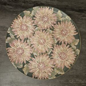 Chinoiserie-style Decorative Ceramic Plate